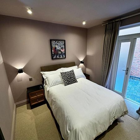 Macbeths Corner High End Luxury Apartment In Centre With Parking Stratford-upon-Avon Extérieur photo