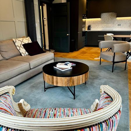 Macbeths Corner High End Luxury Apartment In Centre With Parking Stratford-upon-Avon Extérieur photo