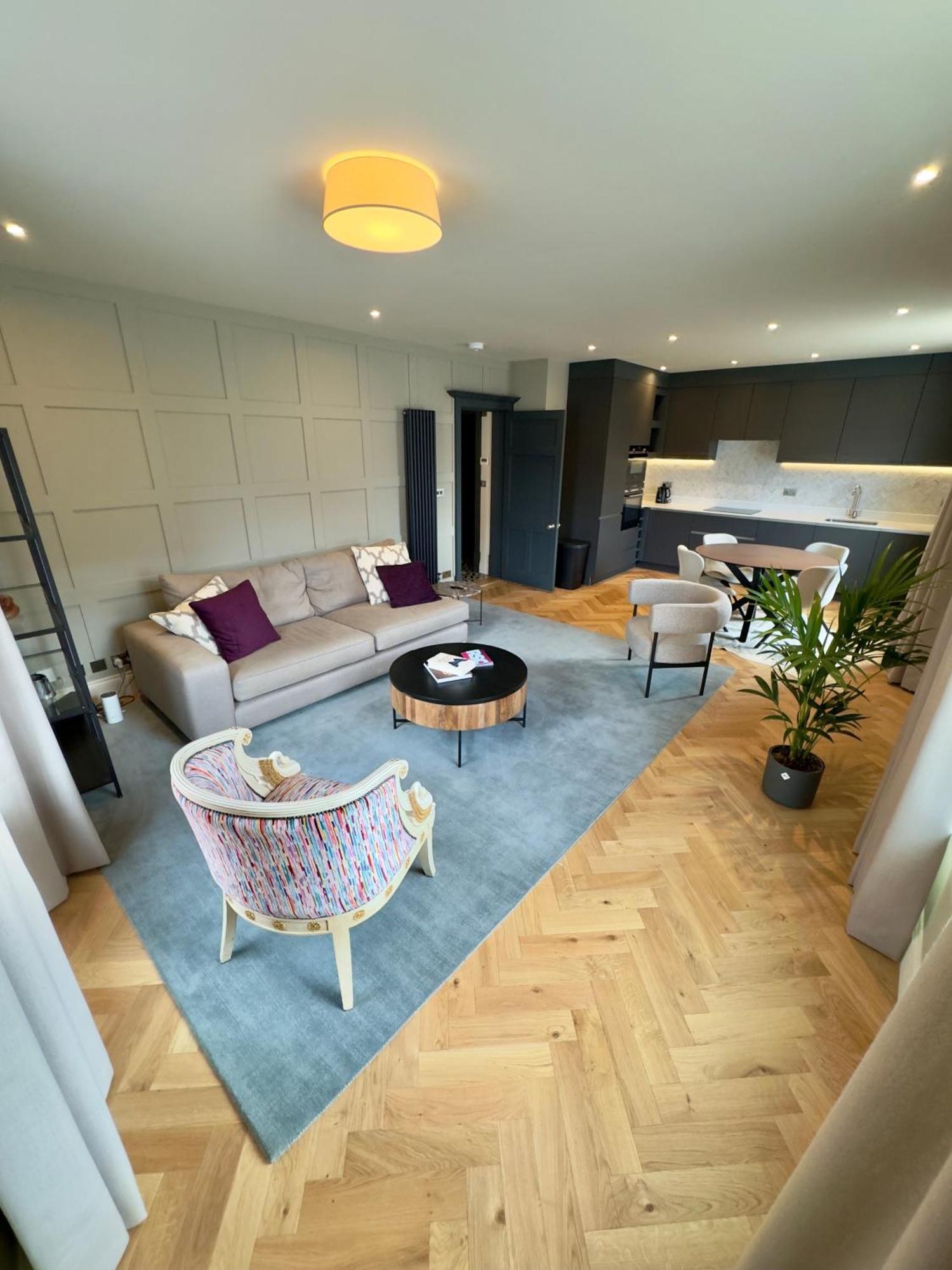 Macbeths Corner High End Luxury Apartment In Centre With Parking Stratford-upon-Avon Extérieur photo